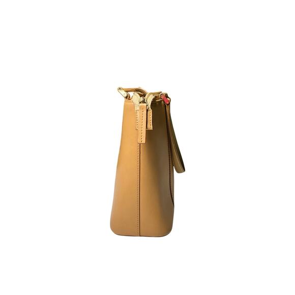 680. Burberry Handbag - Classic Style - Picture 5 of 8